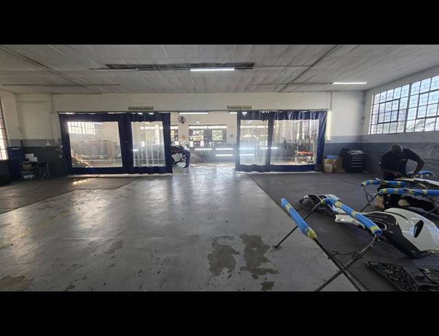 5,267M² BUILDING FOR SALE IN ROSSBURGH